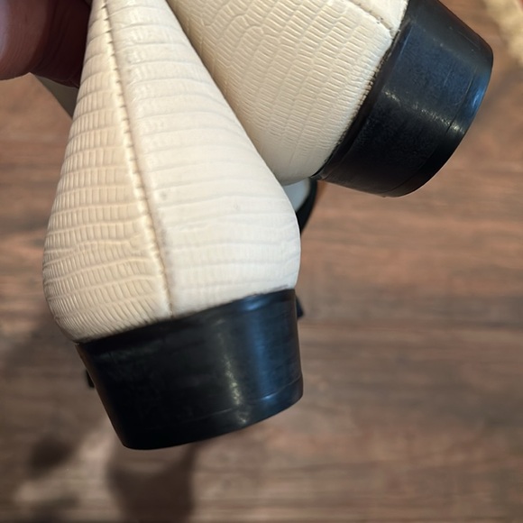 NEW‎ Frame le Maddox ankle cream boots euro 37 or 7 reg $498 - Picture 9 of 14